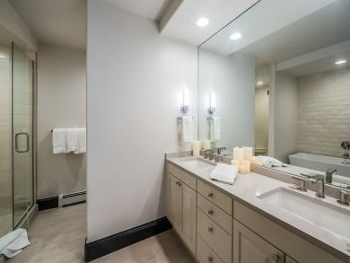 Contemporary Beaver Creek Luxury Accommodations 5 Bedrooms